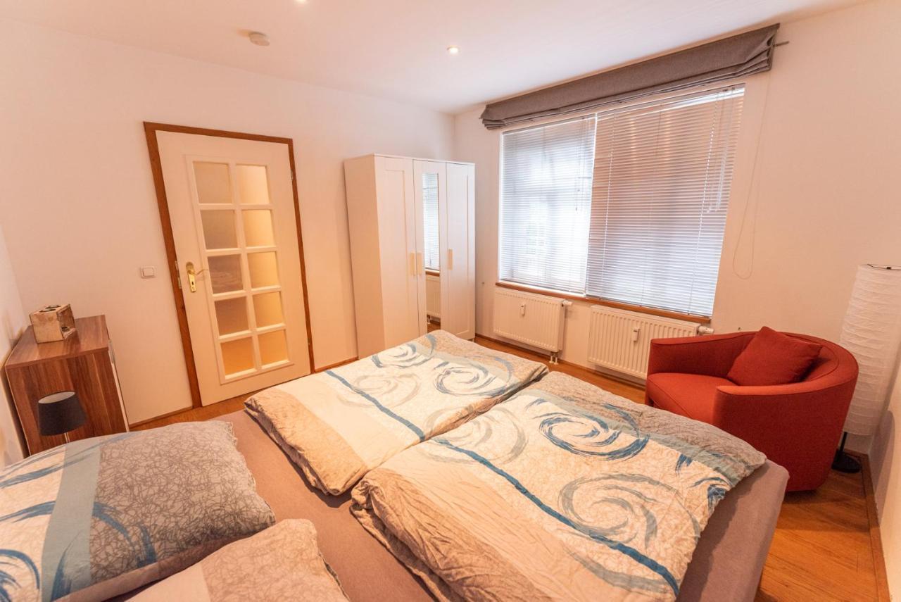 Ferienwohnung Designer Unterkunft in 15. Jahrhundert Altbau 75 m² für max. 4 Personen Eltville am Rhein Exterior foto