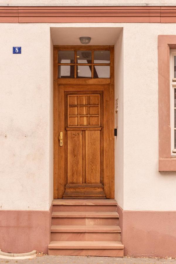 Ferienwohnung Designer Unterkunft in 15. Jahrhundert Altbau 75 m² für max. 4 Personen Eltville am Rhein Exterior foto