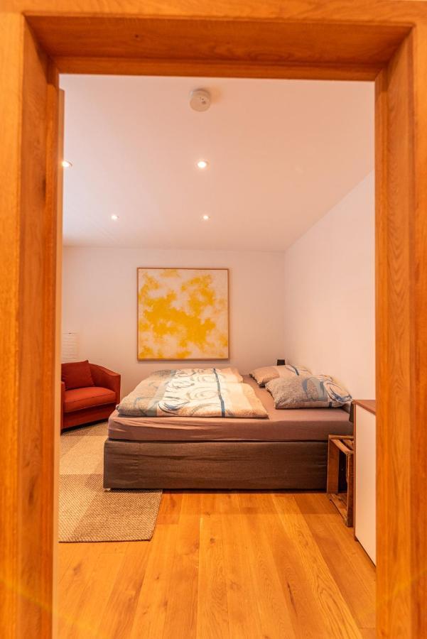 Ferienwohnung Designer Unterkunft in 15. Jahrhundert Altbau 75 m² für max. 4 Personen Eltville am Rhein Exterior foto