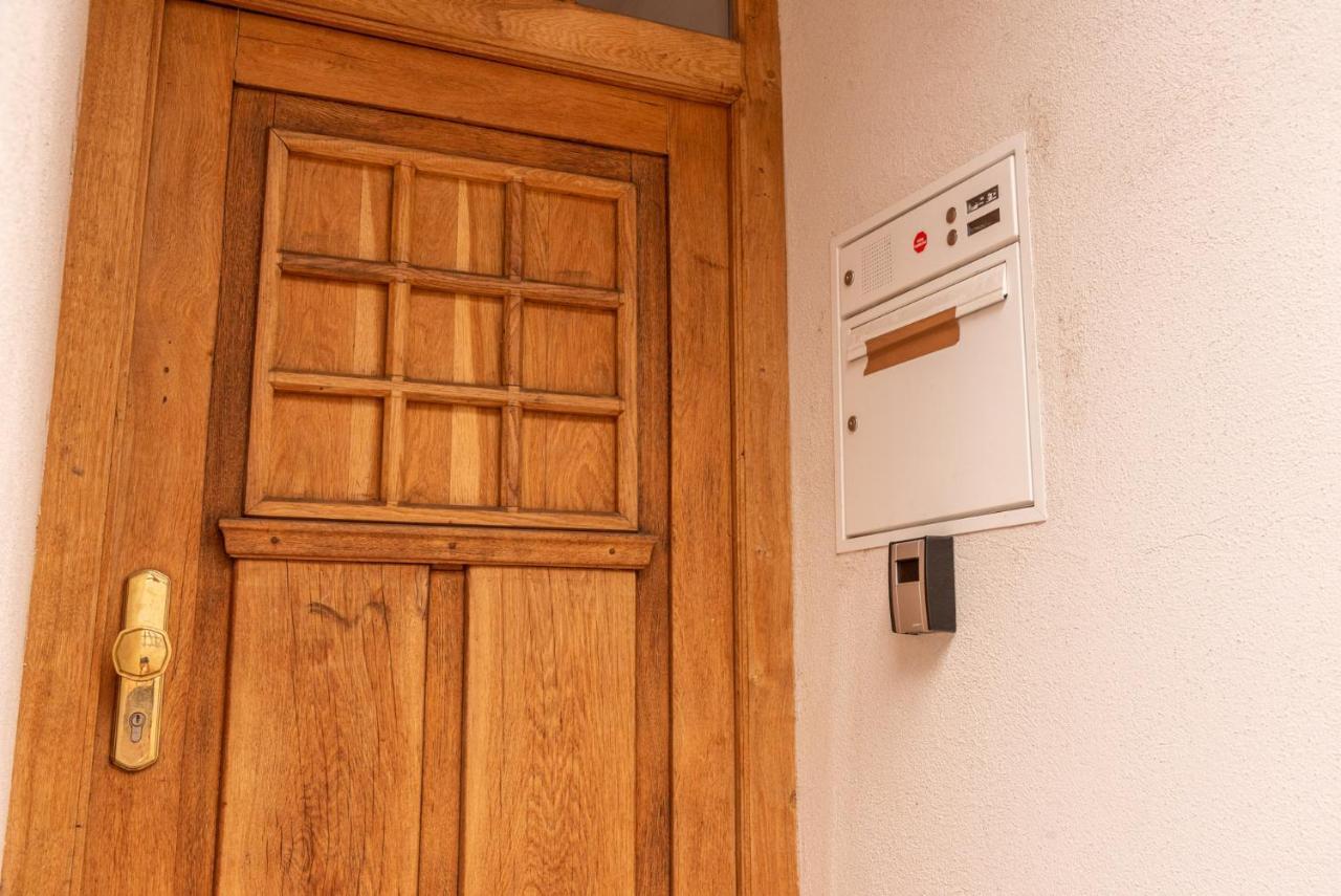 Ferienwohnung Designer Unterkunft in 15. Jahrhundert Altbau 75 m² für max. 4 Personen Eltville am Rhein Exterior foto