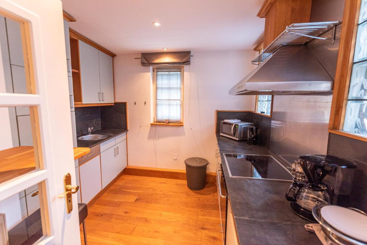 Ferienwohnung Designer Unterkunft in 15. Jahrhundert Altbau 75 m² für max. 4 Personen Eltville am Rhein Exterior foto