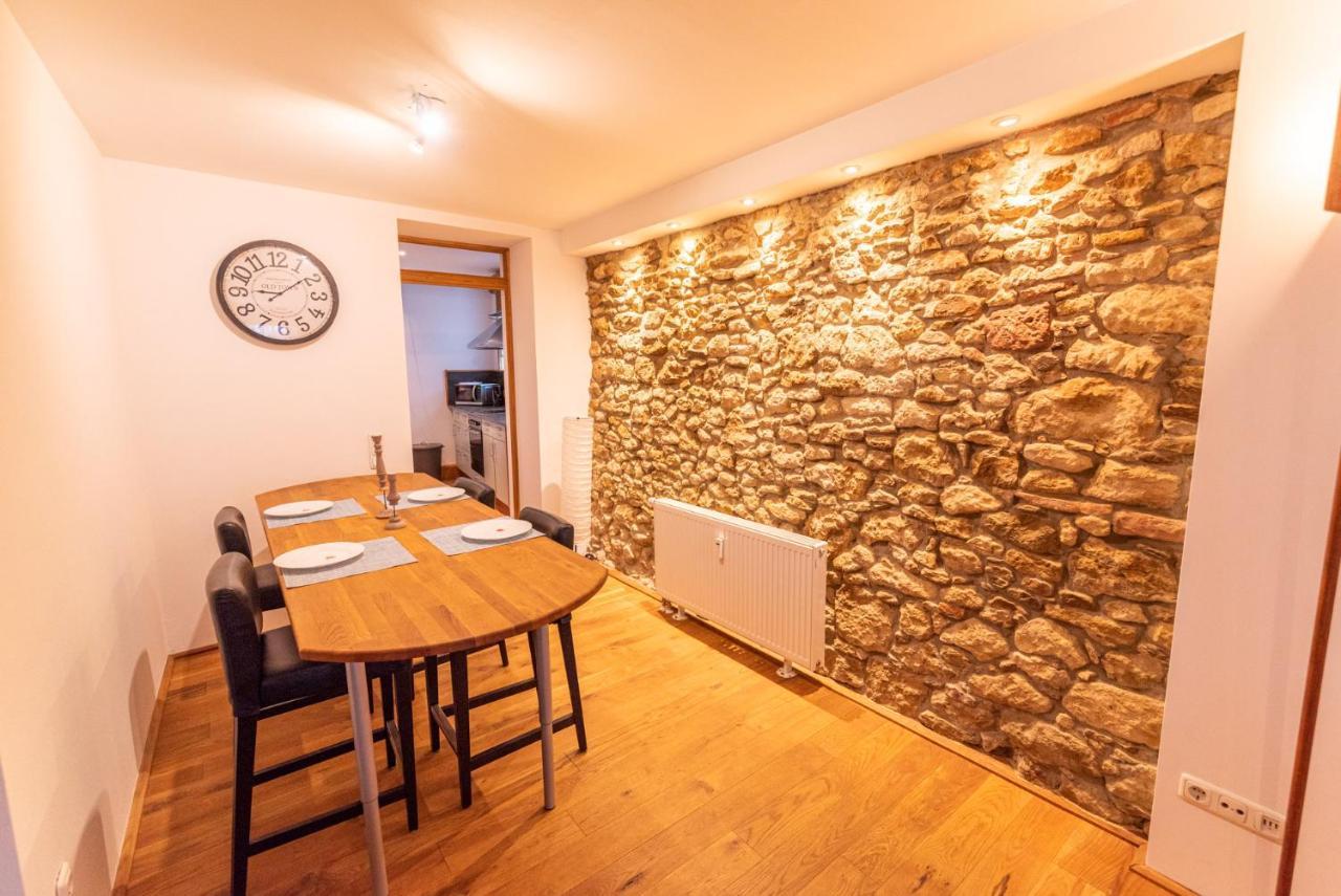 Ferienwohnung Designer Unterkunft in 15. Jahrhundert Altbau 75 m² für max. 4 Personen Eltville am Rhein Exterior foto