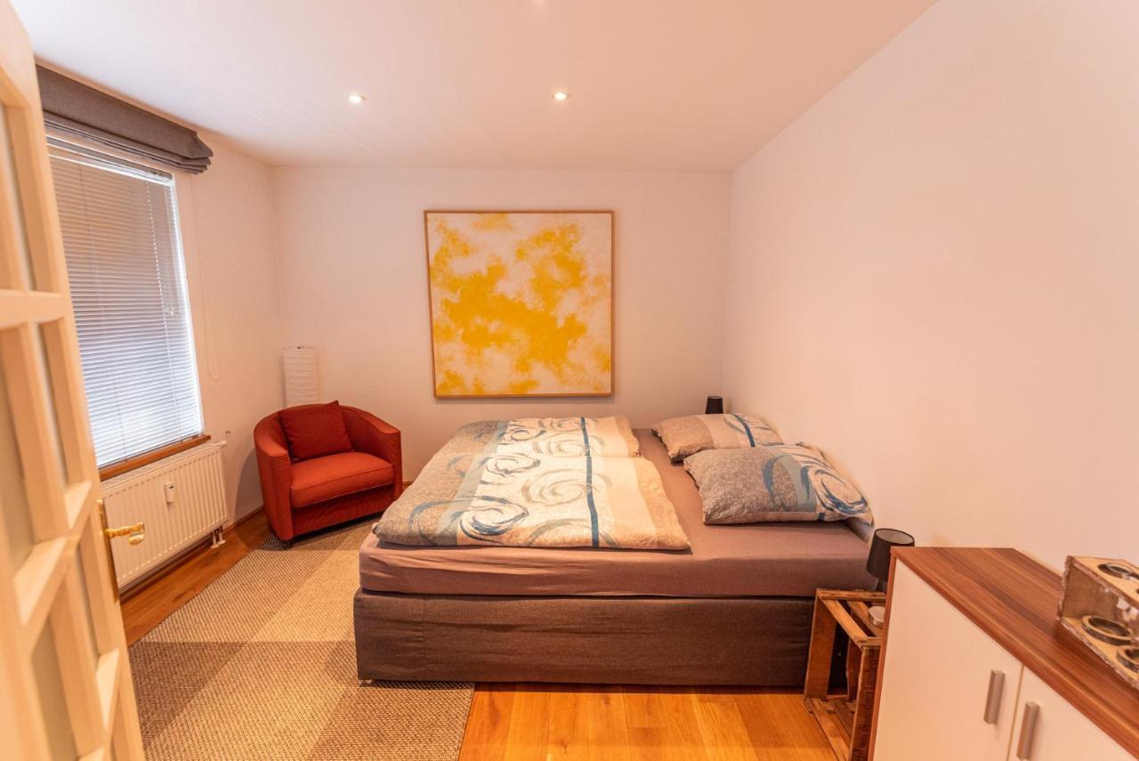 Ferienwohnung Designer Unterkunft in 15. Jahrhundert Altbau 75 m² für max. 4 Personen Eltville am Rhein Exterior foto